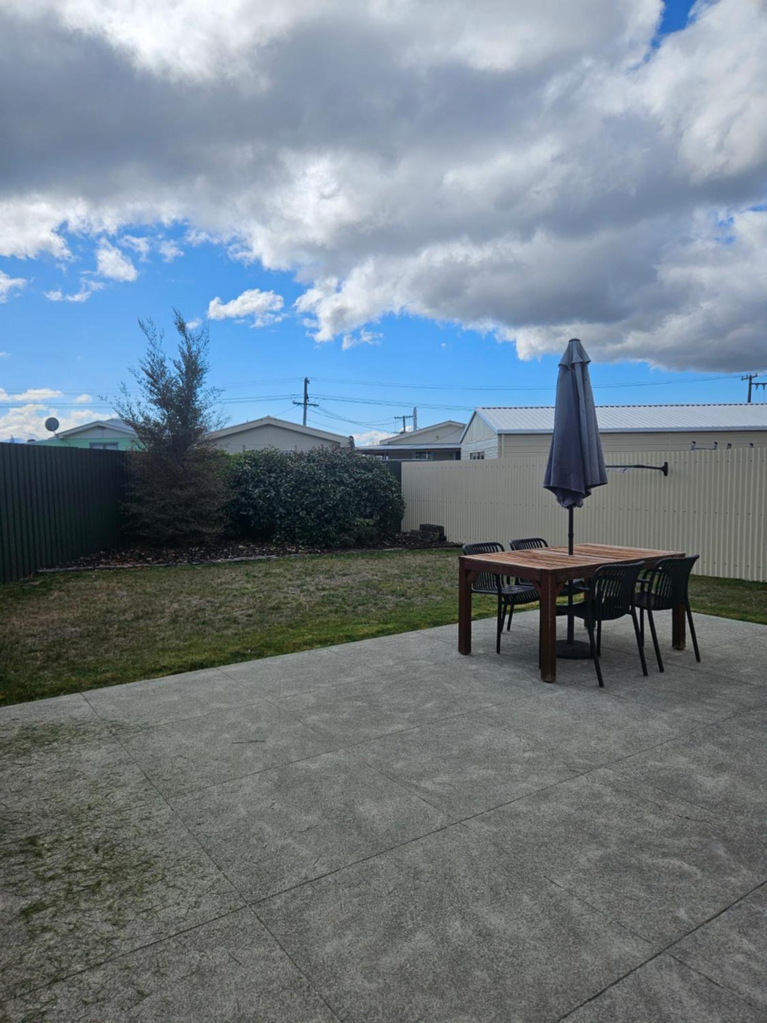 Relax On Rata, 2 Twizel